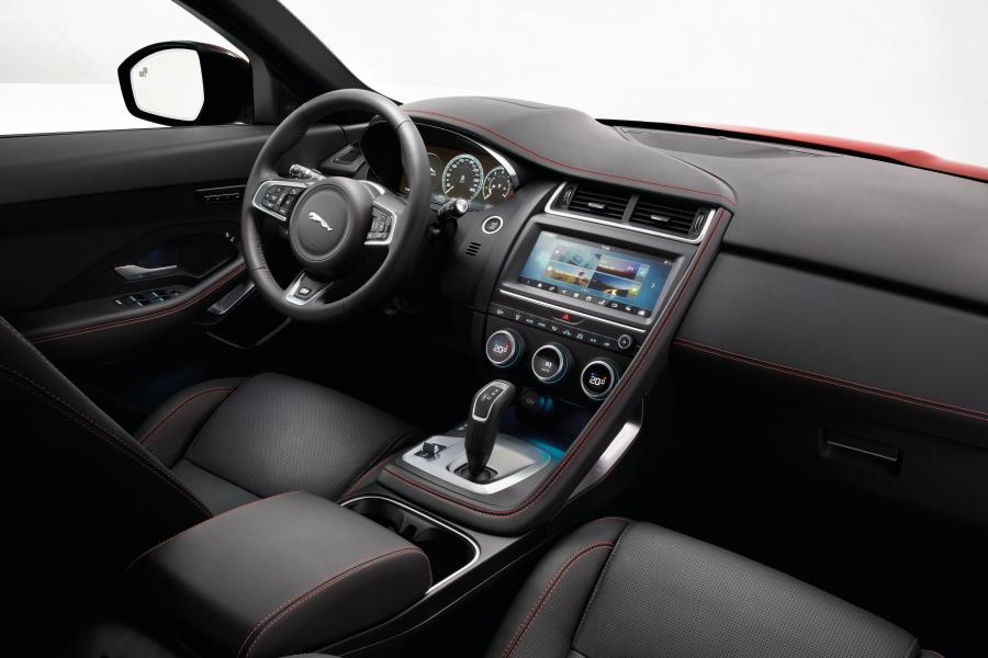 Интерьер Jaguar E-Pace R-Dynamic First Edition 2017 года  (WW) (фото 29 из 49)